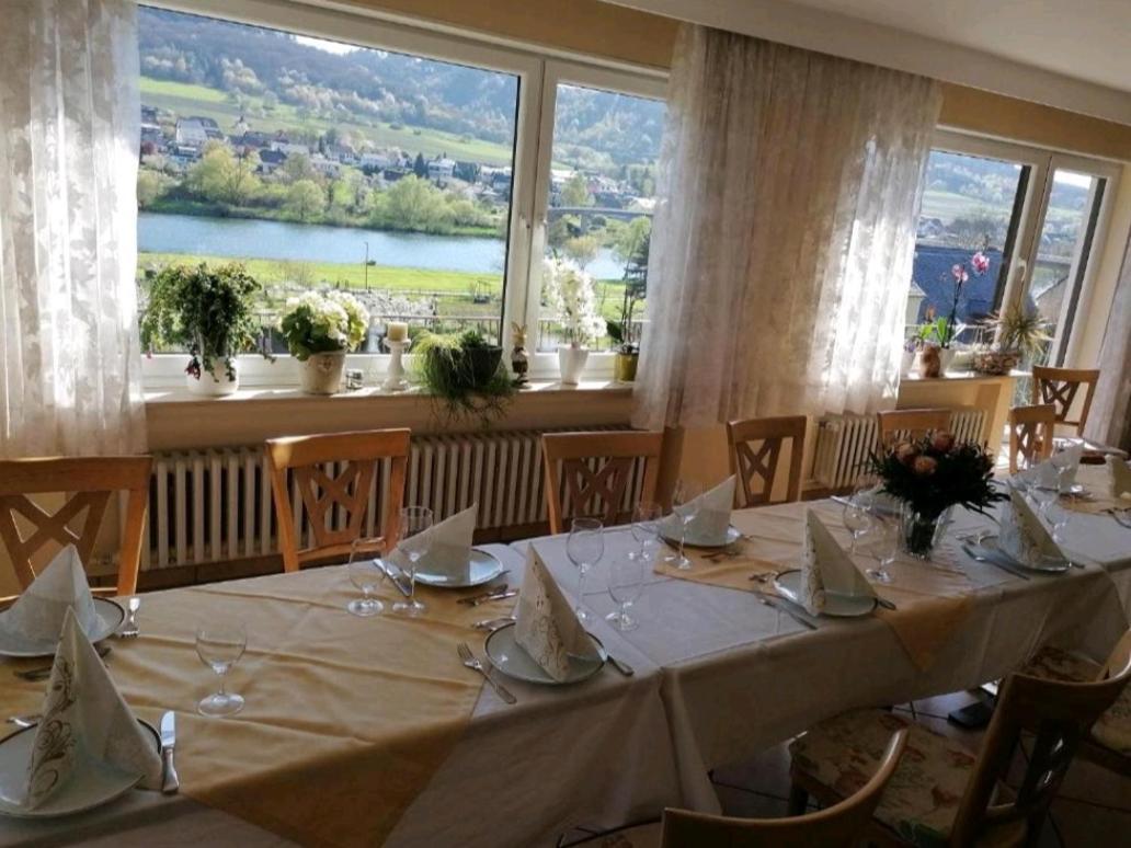 Chateau-De-La-Moselle Kinheim Εξωτερικό φωτογραφία
